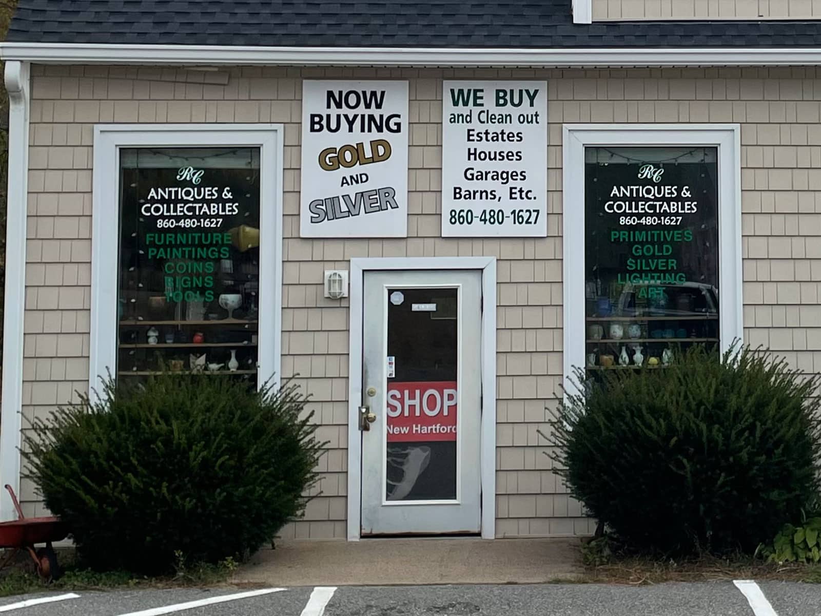 RC Antiques & Collectibles Shopping in New Hartford CT